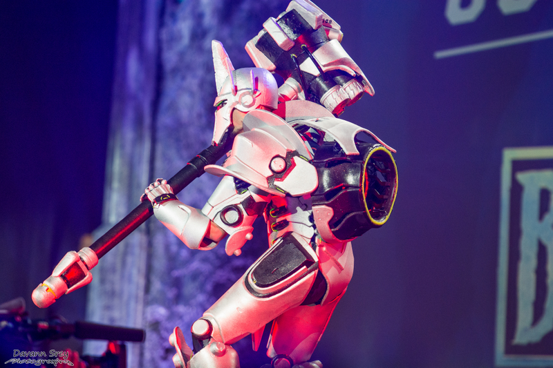 Illustration for article titled The Most Mind-Blowing and Astonishing Cosplay From BlizzCon 2015!
